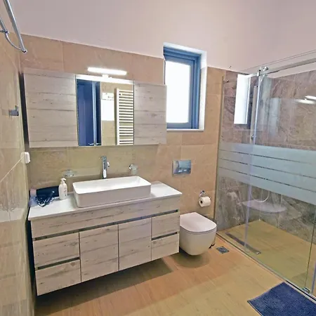 Apartmán Konatsi Luxury Tirós