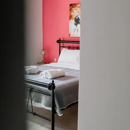 Konatsi Luxury Apartmán Tirós