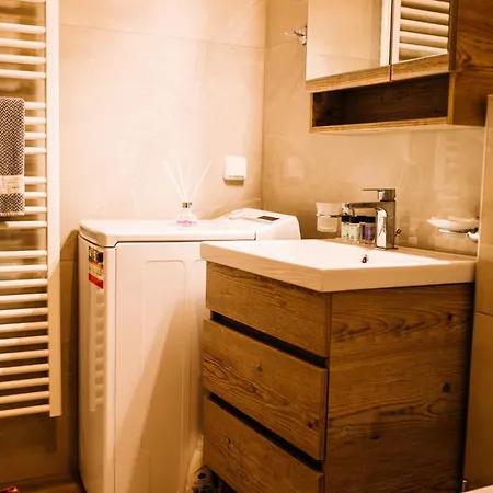 Apartmán Konatsi Luxury Tirós