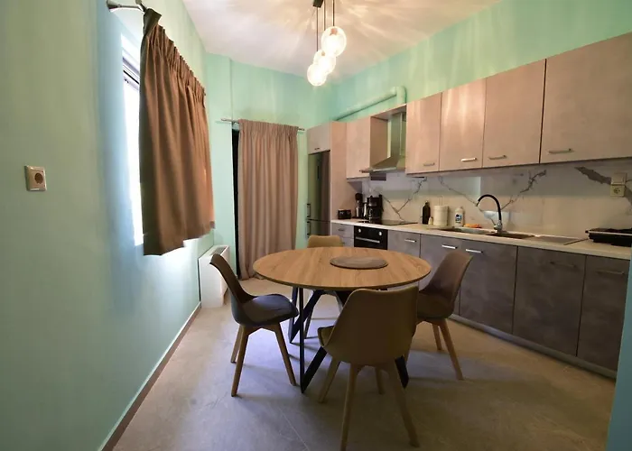 Konatsi Luxury Lägenhet