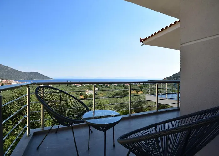 Konatsi Luxury * Tirós